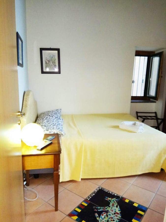 Amalfitani Salerno Centro Bed and Breakfast Eksteriør billede